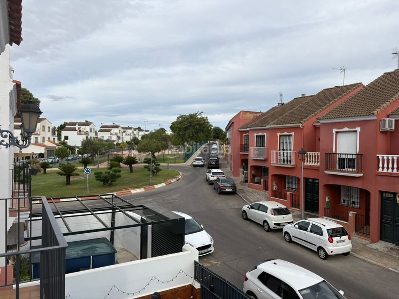 Foto 696bdb43-a58e-4fb8-8f50-7ddf6481fd3f. Casa a calle sevilla 12b a Gines