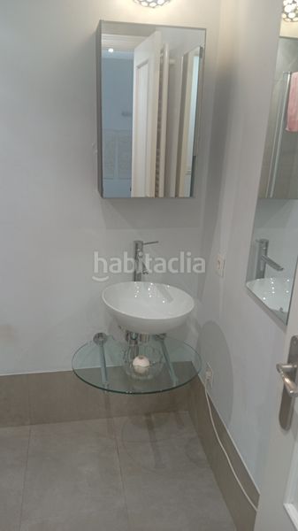 Foto f80b4dc4-f5ec-4ec6-a292-b3a56ee70387. Casa a calle sevilla 12b a Gines
