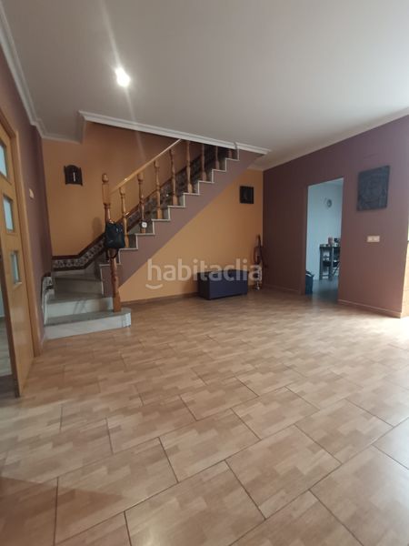 Foto 5bbd1d8e-648d-47a3-8d30-7fe9408c22b3. Casa a calle soledad 46 a Palmete Sevilla