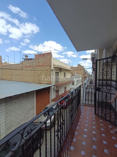 Foto ae2a9fa1-6e46-4b40-8e23-ac309181667d. Casa a calle soledad 46 a Palmete Sevilla