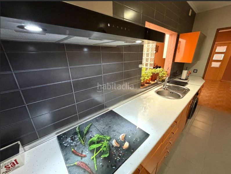 Foto ec1dd993-a79a-419b-b62c-d470e9026799. Casa a calle soledad 46 a Palmete Sevilla