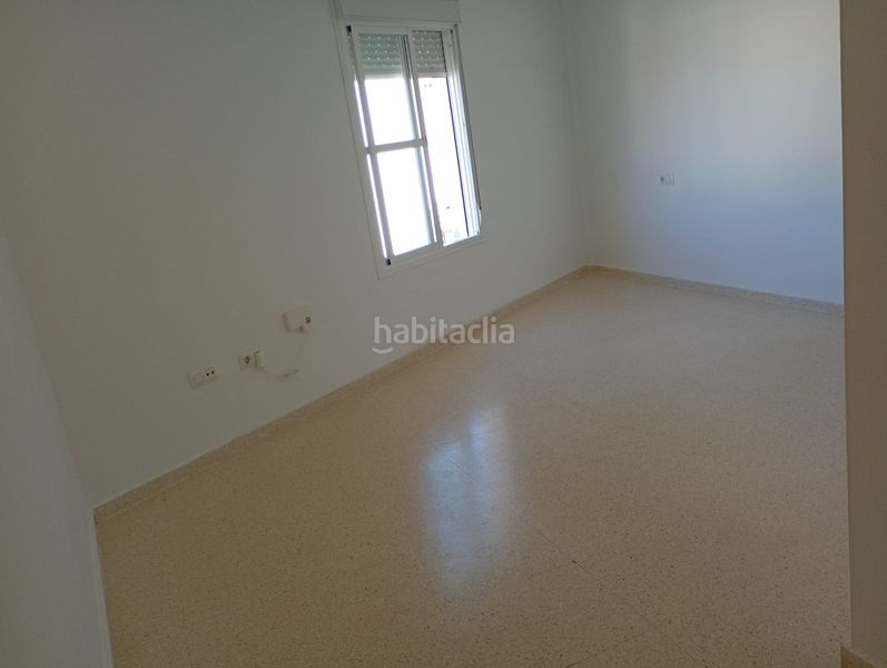 Foto 425cdb1a-7267-4b99-a5f4-347d787aaa80. Zweistöckige wohnung in calle zambullon 60 in Sanlúcar la Mayor