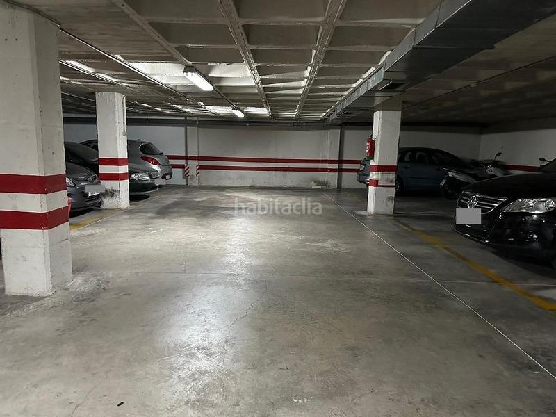 Foto 5839062d-95fb-4bb3-b4fb-c658092d15b0. Parking coche plaza de garaje zona la florida en Alicante