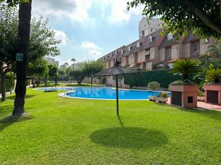 Maison jumelée à Cabo de las Huertas. Bungalow en san juan playa, ubicado en la zona de cabo  de las h