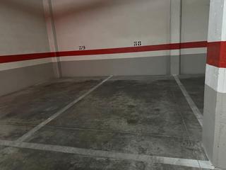 Parking voiture  Calle med vicente reyes. Se vende plaza de garaje, situada en una excelente ubicación, en