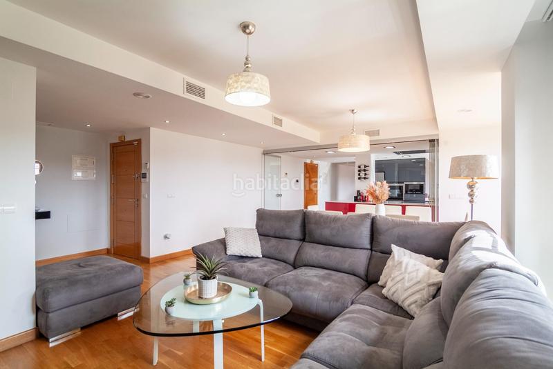 Foto 80a740a9-125b-42a6-b8b5-bf72a49df29b. Piso un concepto de vivienda que redefine el lujo el espacio en Alicante