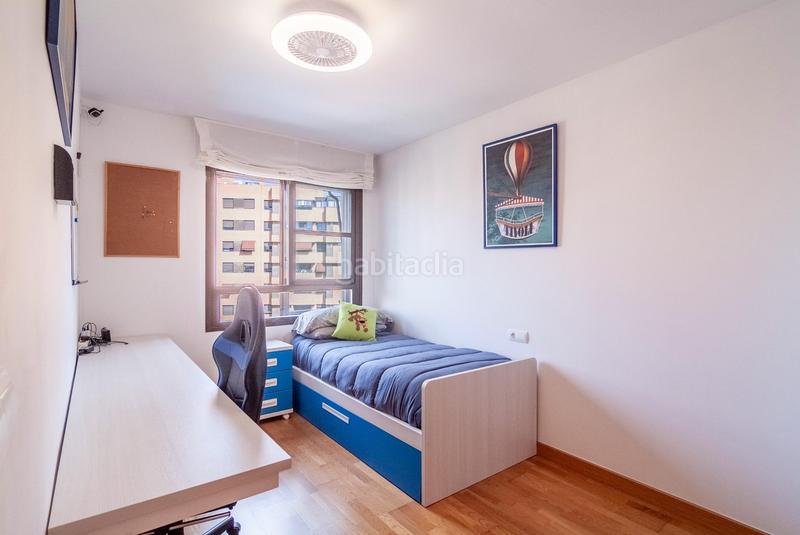 Foto ae5a34b0-9b19-46ab-8cd3-b19a54a3e890. Piso un concepto de vivienda que redefine el lujo el espacio en Alicante