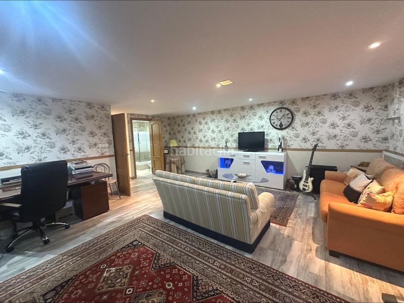 Foto 8c2e43d1-21d2-41e7-96ed-f7c1327f18e1. Casa amb calefacció aparcament piscina a Monforte del Cid