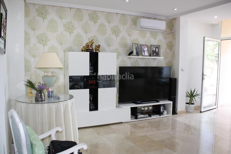 Foto ae1cc954-2390-472d-b0f9-1556598c9834. Casa amb calefacció aparcament piscina a Monforte del Cid