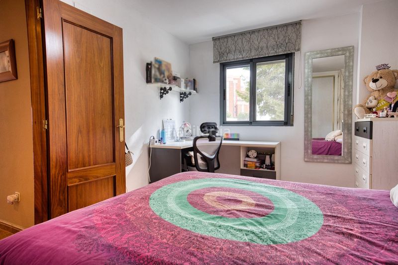 Foto 2f653a2b-c039-460c-a774-430d777b5cae. Apartament amb aparcament piscina a Campello Playa Campello (el)