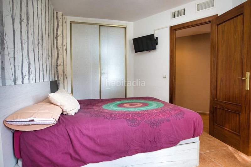 Foto 4387eb6a-fc1f-4dbe-8a4b-2d3e9c0f333e. Apartament amb aparcament piscina a Campello Playa Campello (el)