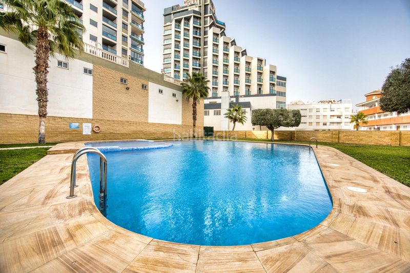 Foto 69345f6d-4523-4560-89fe-ab09f81aff94. Apartament amb aparcament piscina a Campello Playa Campello (el)