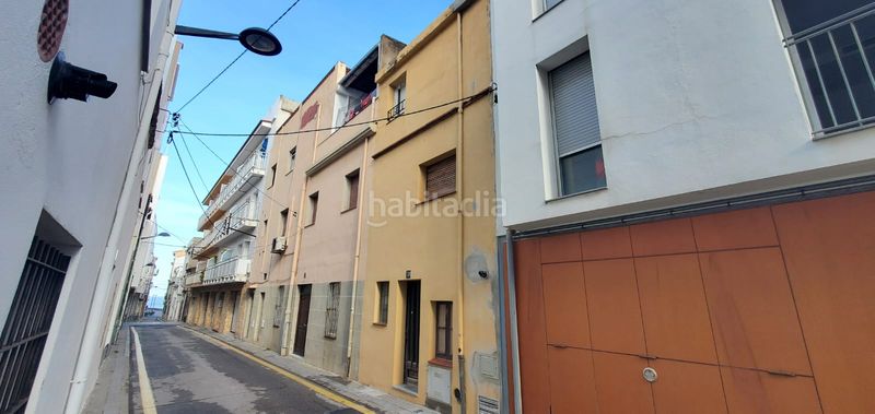 Foto 84c4e3e9-73e9-4e1d-9b1b-ec721f7bccf7. Casa adossada a carrer codolar 22 a Nucli Antic Escala (L´)