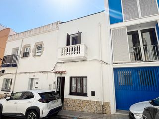 Casa a schiera  Carrer de gràcia 39. Casa en casco antiguo con gran terraza y patio