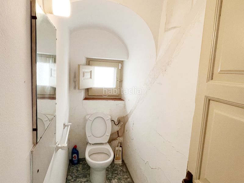 Foto 705cddd9-3736-4631-ab9c-dbbf5f12d9e9. Casa adossada a Nucli Antic Escala (L´)