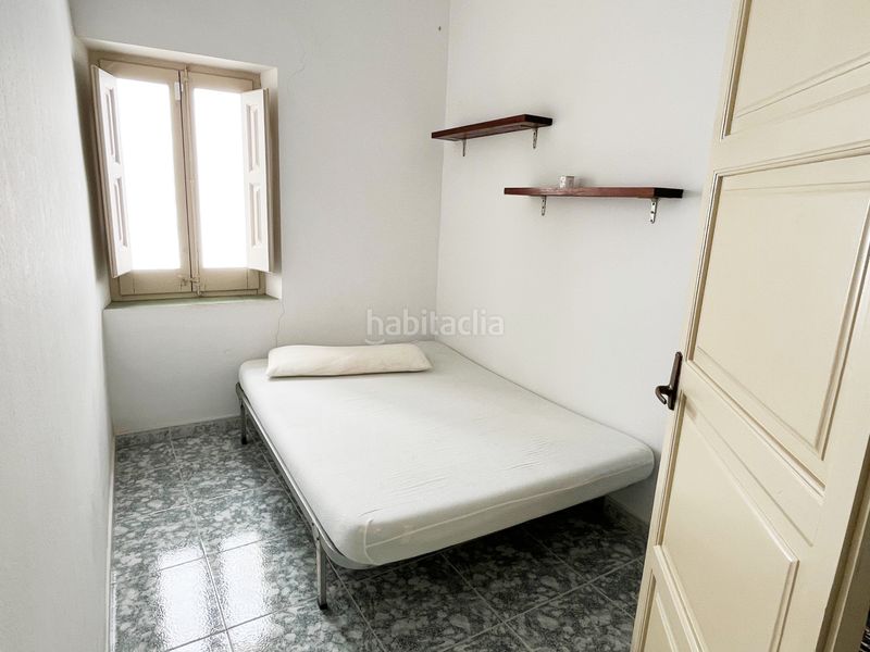 Foto b01ed78e-46af-43de-aecd-09eb7ab66d05. Casa adossada a Nucli Antic Escala (L´)