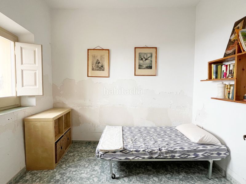 Foto f3aa9bc1-f818-449c-949d-09198f9d08d5. Casa adossada a Nucli Antic Escala (L´)