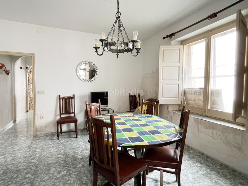 Foto f56ad4fa-702a-4e6b-a14b-84957e3bff5a. Casa adossada a Nucli Antic Escala (L´)
