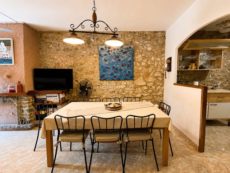 Foto 20deb9fb-3653-4357-9046-b1840bee59e0. Casa a Nucli Antic Escala (L´)
