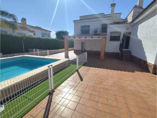 Location Chalet  Triunfo. Alquiler de villa en leliana