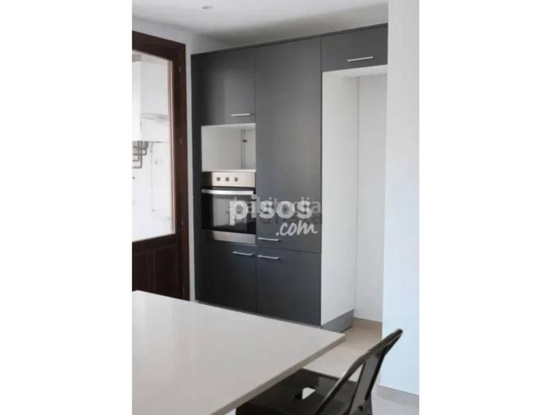 Foto 3170b4c5-ec5d-4730-9853-b0dfd984fab4. Piso duplex en venta en la plaza dEl Carmen en El Carme Valencia