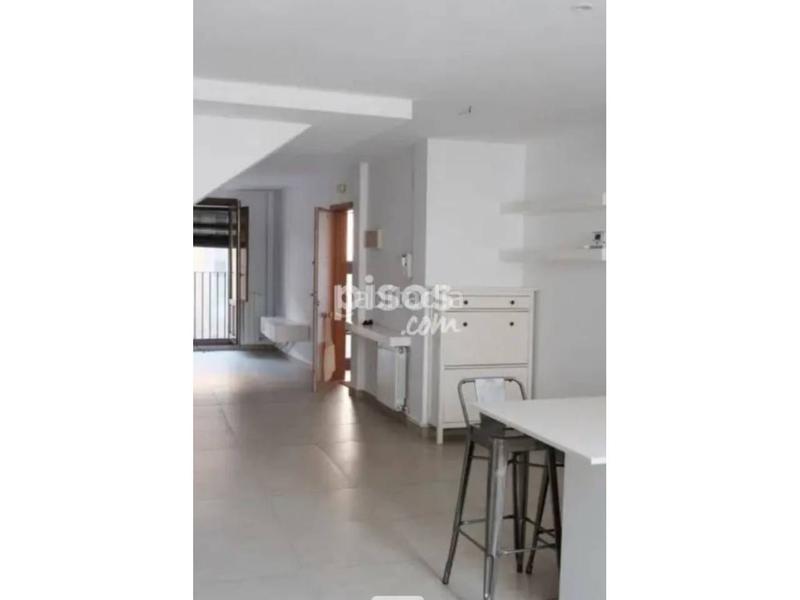 Foto b042b992-cce1-4c06-9fd0-0c57d9bf8935. Piso duplex en venta en la plaza dEl Carmen en El Carme Valencia