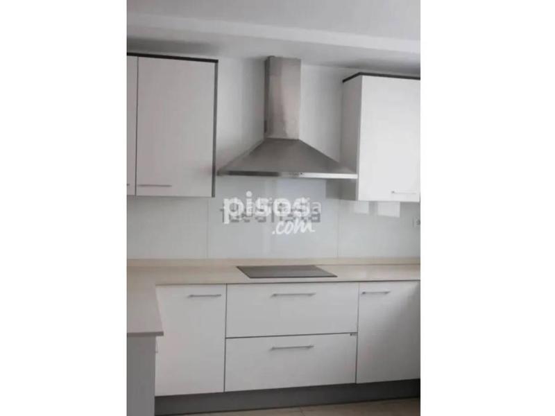 Foto ced1cd50-4ddc-419d-b1d5-4448b50df307. Piso duplex en venta en la plaza dEl Carmen en El Carme Valencia