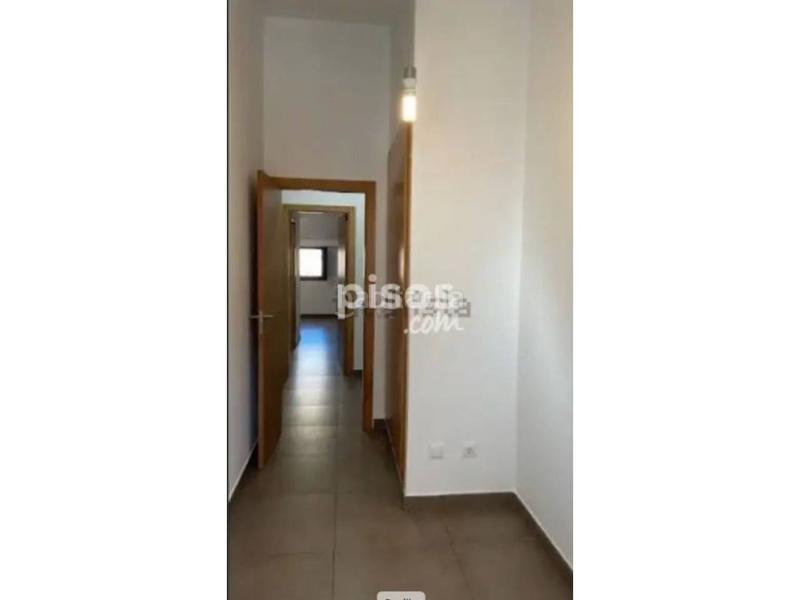 Foto f4cb07da-41be-48fe-841a-7cd0d9589c78. Piso duplex en venta en la plaza dEl Carmen en El Carme Valencia