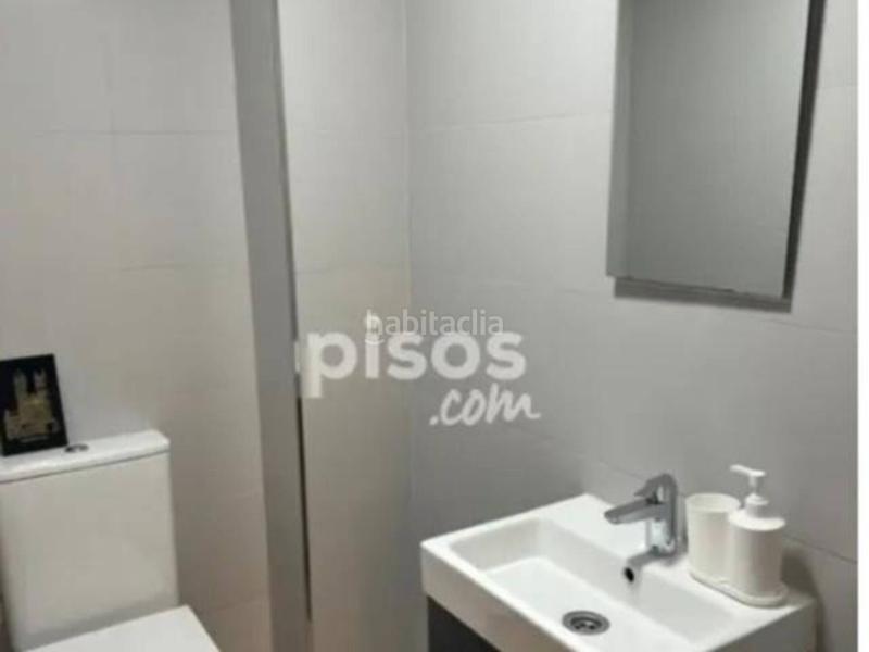 Foto eaee9d12-059f-49a8-98c8-0e9fc588911c. Piso vivienda en venta en avda malvarrosacerca de plaza libertad simon bolivar en Valencia