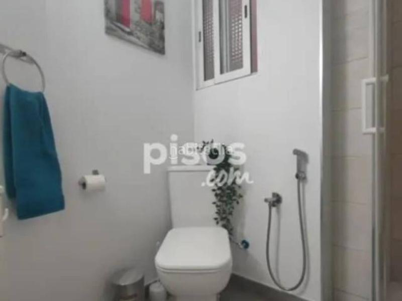 Foto 750d9fae-29b2-4d19-8f20-cdbbee487474. Appartamento in dr peset aleixandre 112 in Torrefiel Valencia
