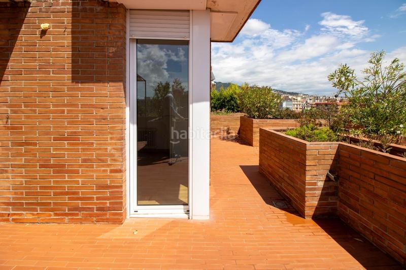 Foto 0421ffb3-c9bf-4632-a495-c867a8eb2738. Attico con riscaldamento parcheggio in Sarrià Barcelona