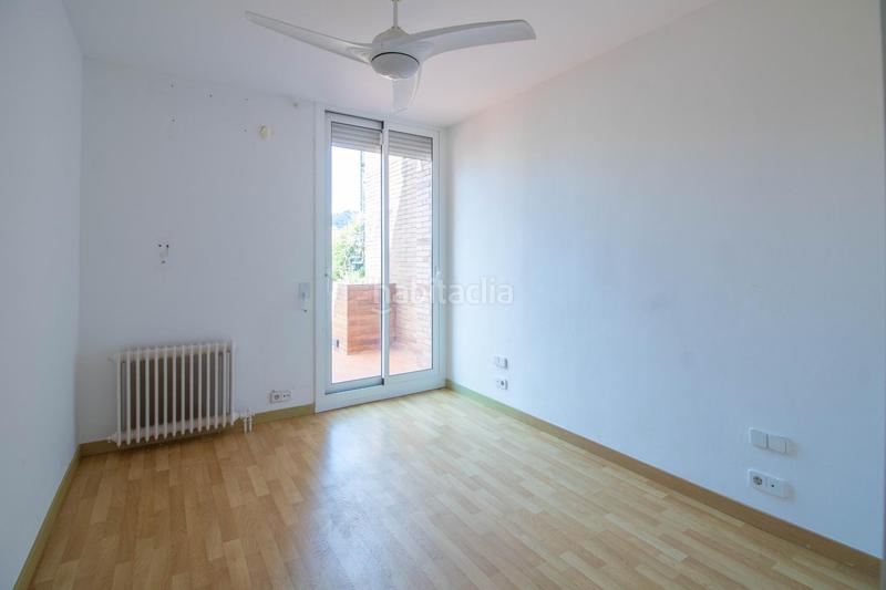 Foto bc5a0854-0ee4-4e3e-b9c7-87a9b8aa66a4. Dachwohnung mit heizung parking in Sarrià Barcelona