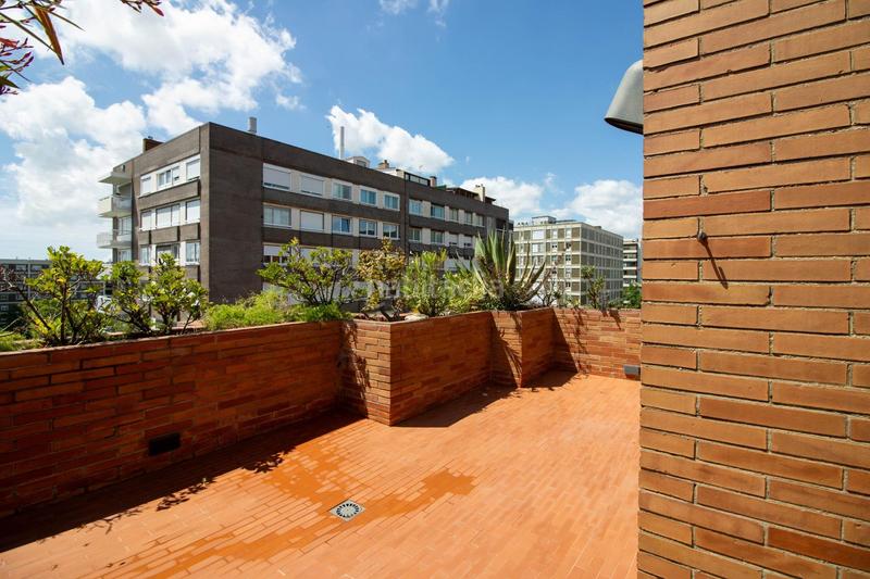 Foto d5250191-e4d3-4d1b-9e64-a979e68edff8. Dachwohnung mit heizung parking in Sarrià Barcelona
