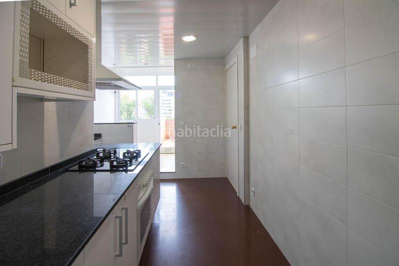 Foto fcdbc787-e6a7-4821-9cb4-cff909a07d00. Dachwohnung mit heizung parking in Sarrià Barcelona