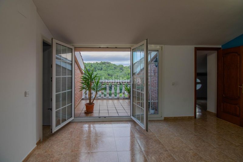 Foto 12e5a7fe-72e3-4865-b171-8e8996c66e54. Chalet con riscaldamento parcheggio in Can Rial Esparreguera