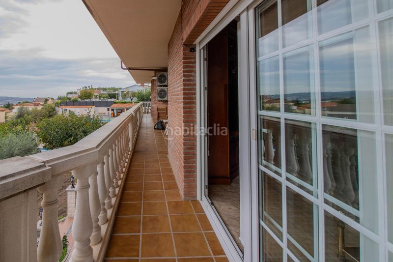 Foto b8ab862a-deac-487b-bb2a-bb405431b9ad. Chalet con riscaldamento parcheggio in Can Rial Esparreguera