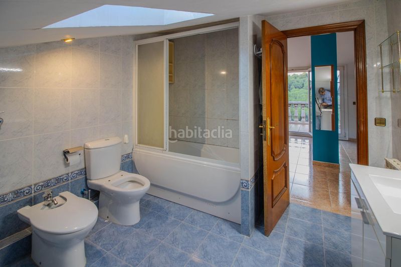 Foto cb62292a-e74d-4f65-ae1d-6b6133ef987f. Chalet con riscaldamento parcheggio in Can Rial Esparreguera
