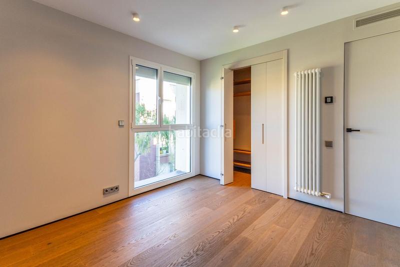 Foto 115156f4-1a8e-4359-a090-dca7e622e49a. Flat with heating parking in Pedralbes Barcelona