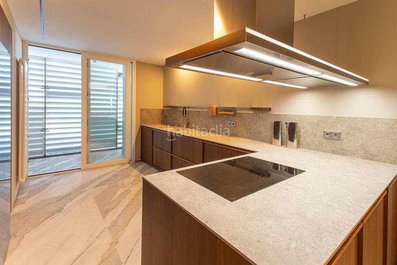 Foto b1c4aeb9-3053-4217-91ef-5b5d8c1ac1e7. Flat with heating parking in Pedralbes Barcelona