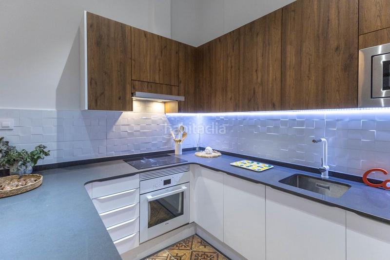 Foto d9a1bc14-5f95-463d-8eec-4ae6fa2086e6. Appartement avec chauffage dans Gòtic Barcelona