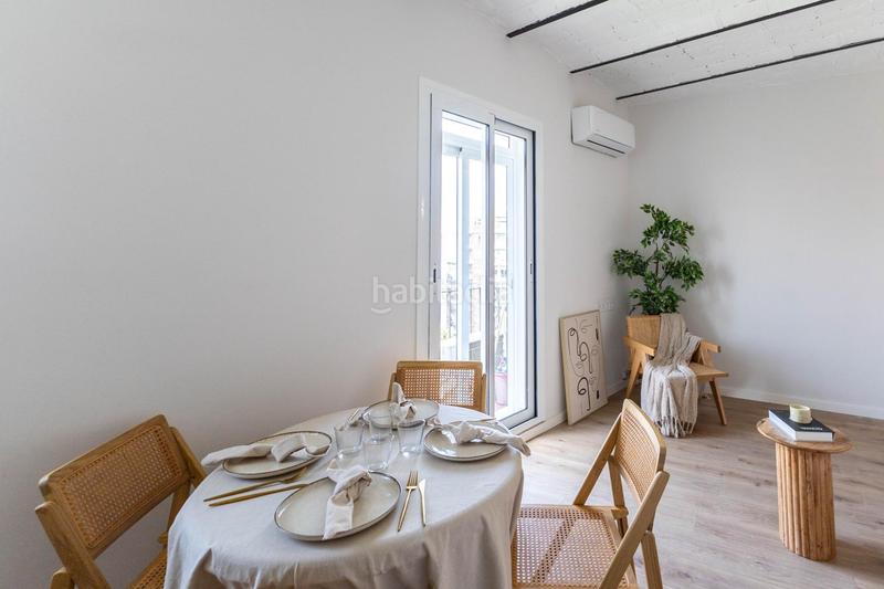 Foto 046b5ee7-7d2c-4ec9-96e3-e17c9714645f. Appartement avec chauffage dans Hostafrancs Barcelona