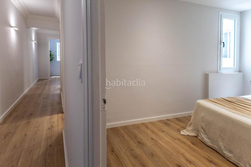 Foto 1f255bae-ec37-46f9-a83b-0aefe6ae59a0. Appartement avec chauffage dans Hostafrancs Barcelona