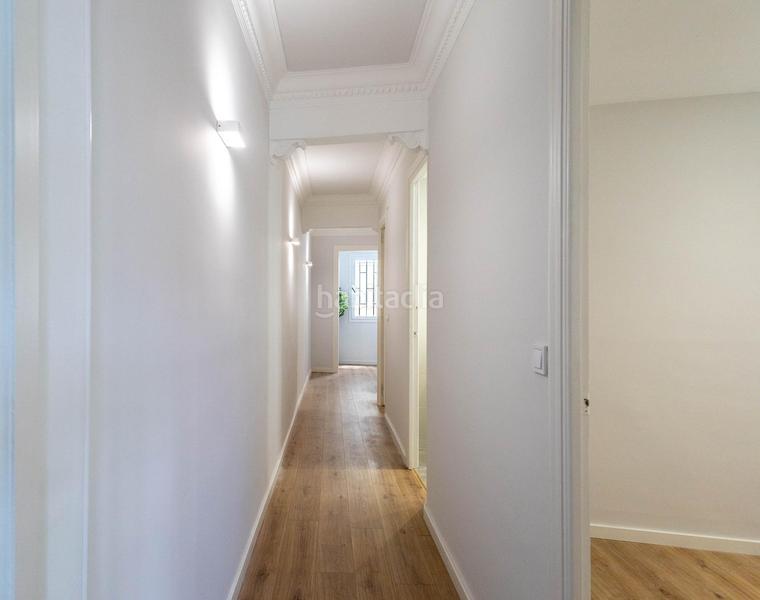 Foto 374a4866-c7e1-4b3c-9e3f-1103e190578f. Appartement avec chauffage dans Hostafrancs Barcelona