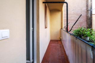 Pis  Carrer de les carretes. Encantador y luminoso piso en ciutat vella