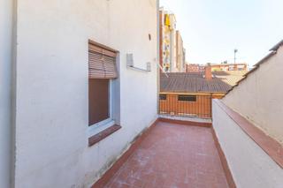 Pis  Sant ramon nonat. Piso en les corts a reformar