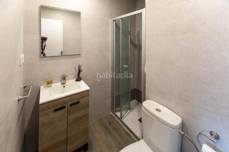 Foto 041dcf64-5ddd-43ce-923b-a7eae8d673ee. Piso  en les corts a reformar en Sant Ramon - Maternitat Barcelona