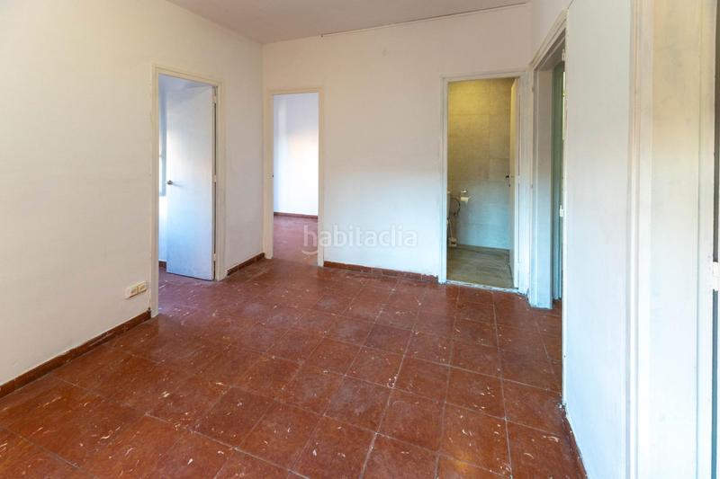 Foto 510d89a8-2041-4b7b-81b0-4003ed7fd60a. Piso  en les corts a reformar en Sant Ramon - Maternitat Barcelona