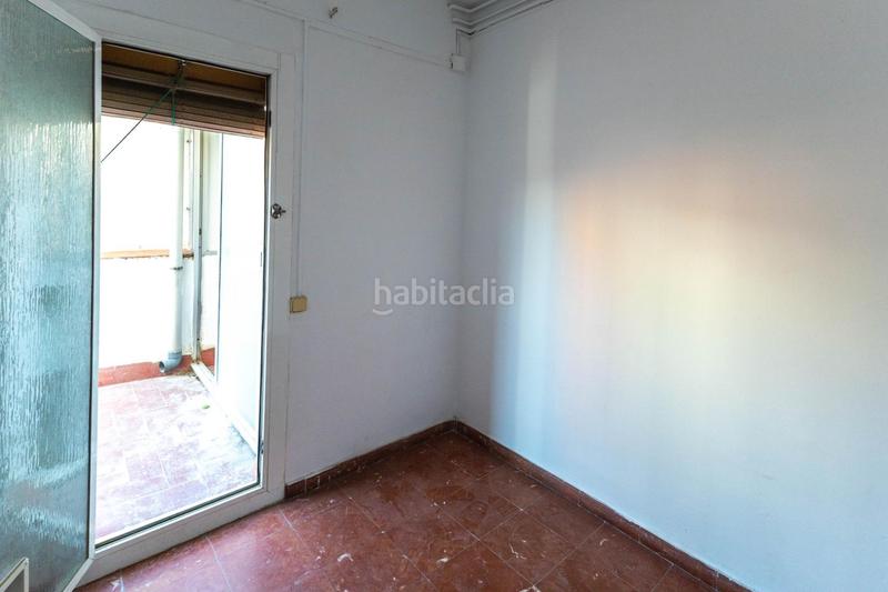 Foto ca4cc1d5-be53-48d2-9980-47f044a1a46b. Piso  en les corts a reformar en Sant Ramon - Maternitat Barcelona