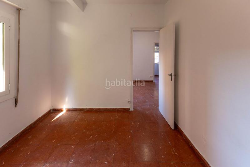 Foto ea960ff5-8a8d-4d5d-8e59-b0de80c20083. Piso  en les corts a reformar en Sant Ramon - Maternitat Barcelona