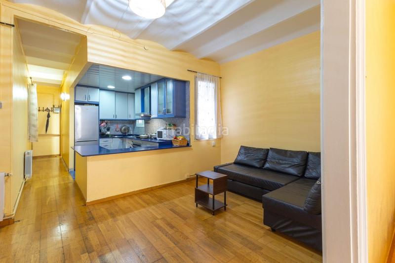 Foto a3f0b850-9730-465a-9488-1a238dc957f7. Appartamento con riscaldamento in Guinardó Barcelona
